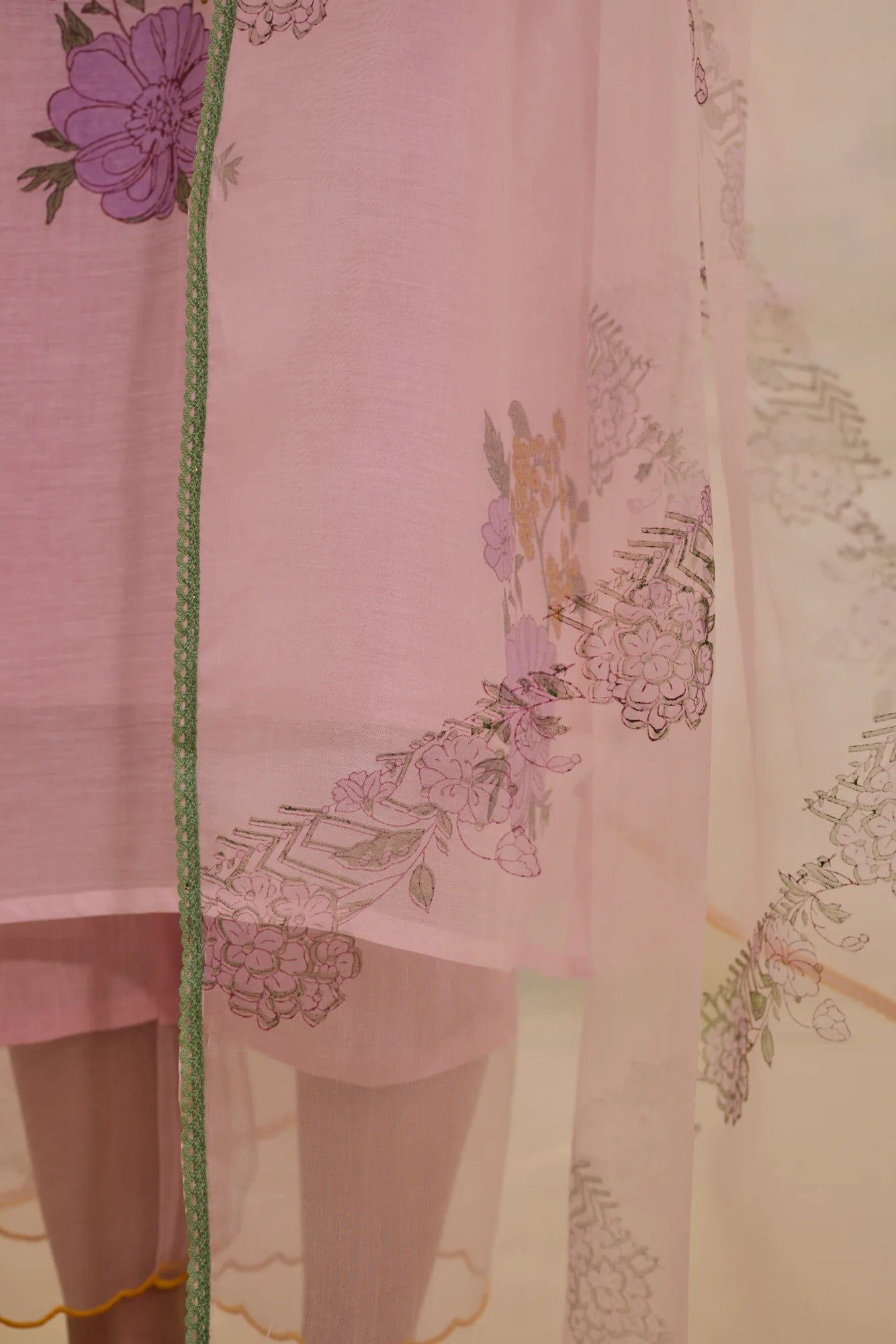 elegant blush pink floral printed tabby organza kurta pant set with dupatta