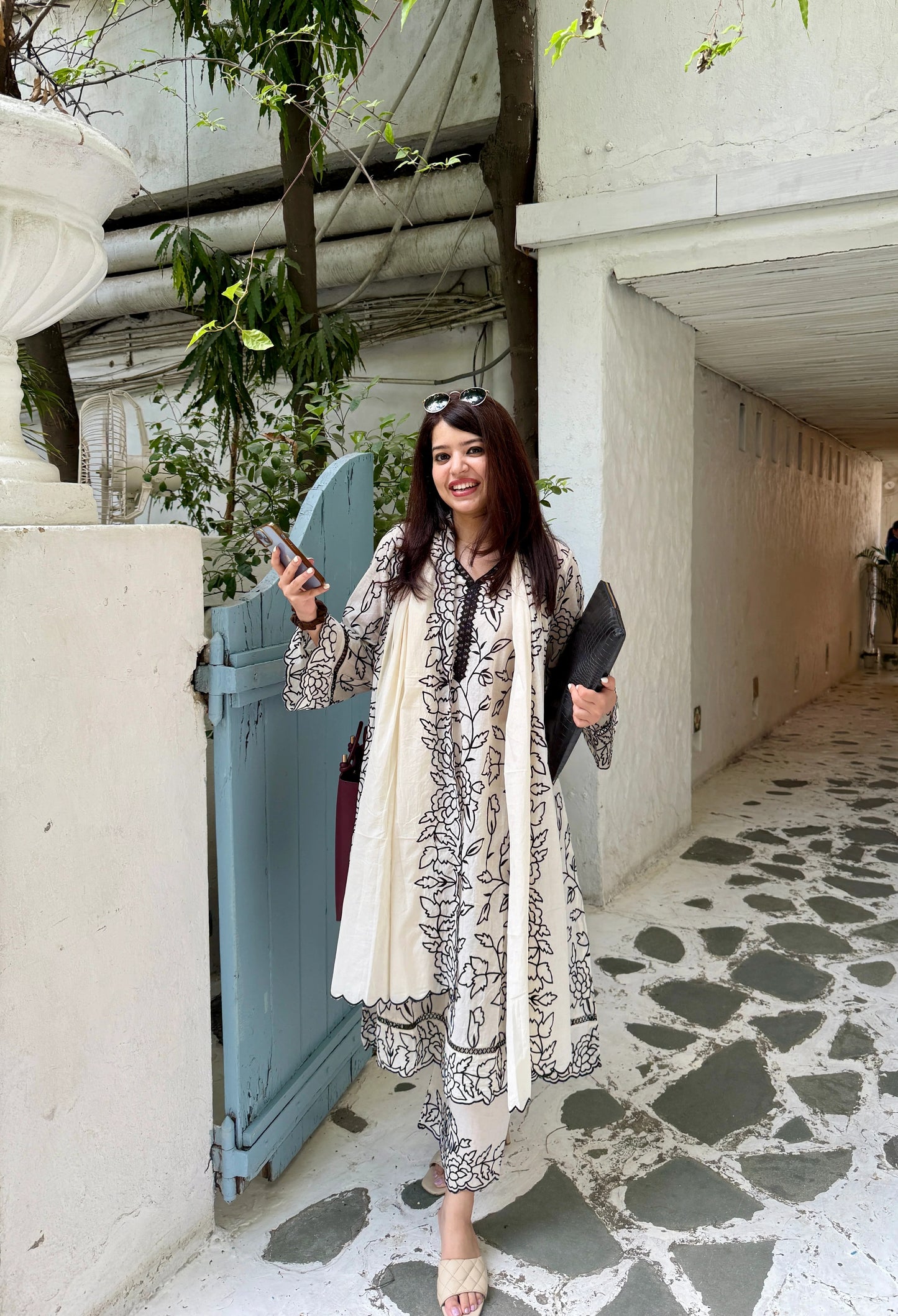 gul-e-khaas black and white cotton suit set with dupatta