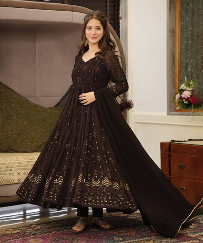 SANAYA'S' BLACK Or RED SUIT SET -01