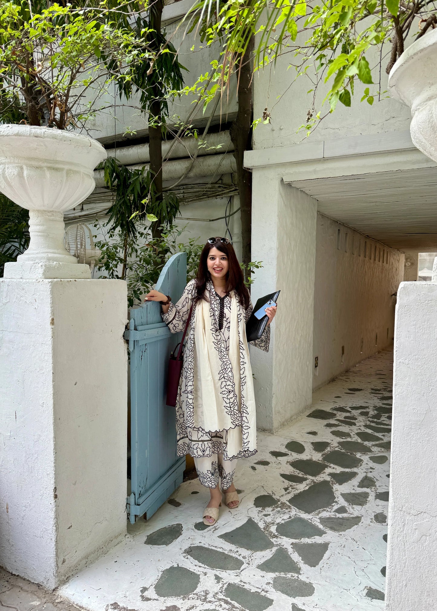 gul-e-khaas black and white cotton suit set with dupatta