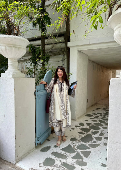Gul-e-Khaas Black and White Cotton Suit Set with Dupatta