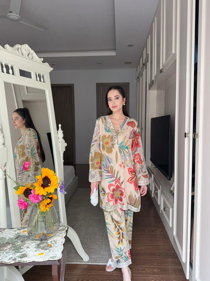 Premium Botanical Meadow Bloom Print Cotton Kurta Pant Set