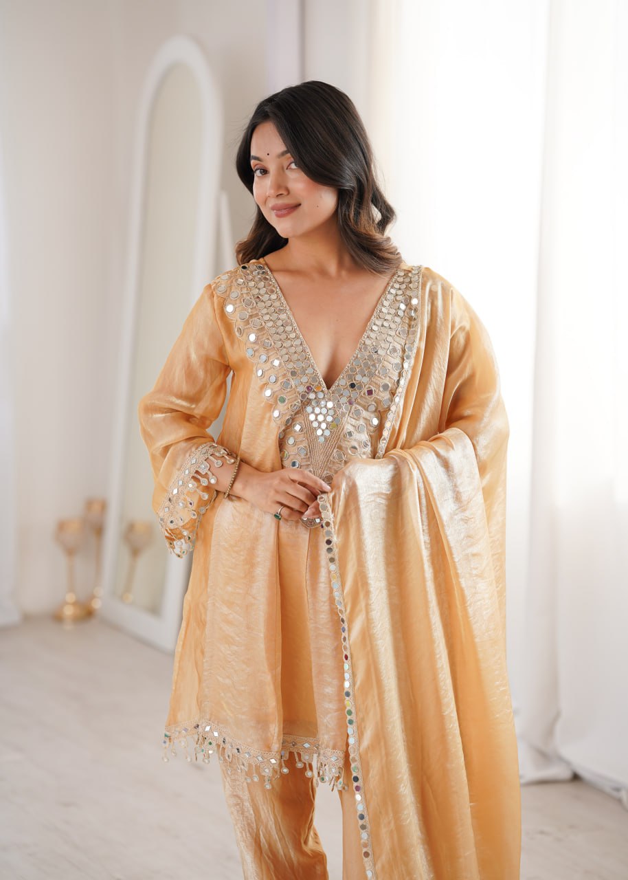 noor luxe kurta set